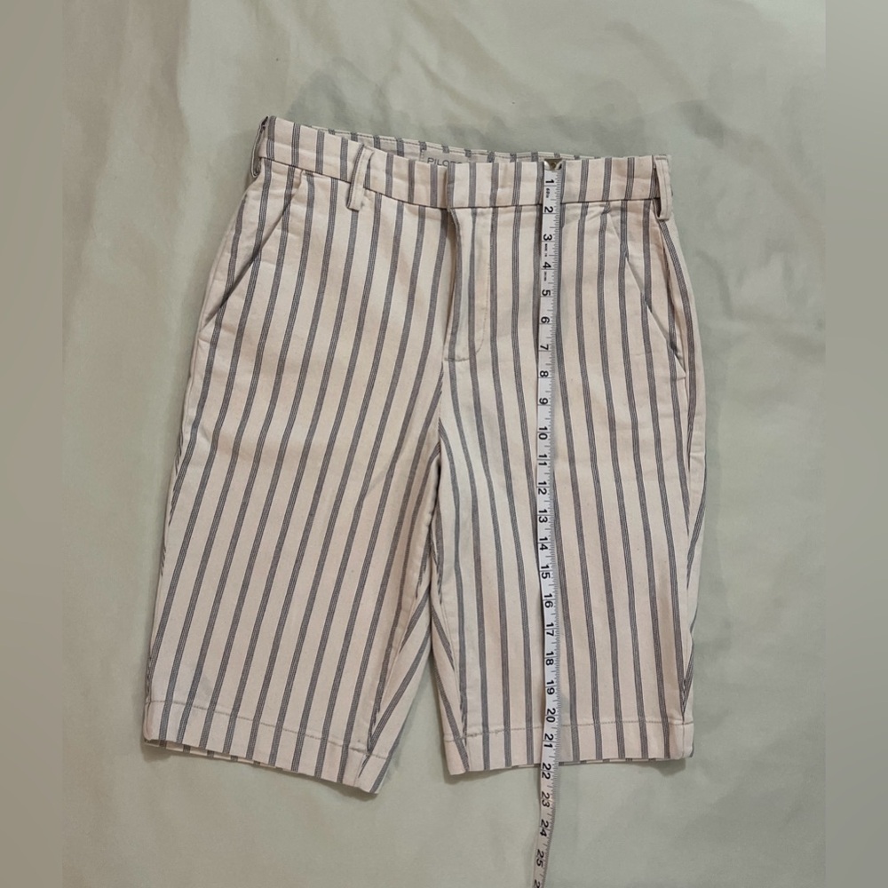 Anthropologie x Pilcro 
Size 30 Cream color shorts EUC - Picture 9 of 16